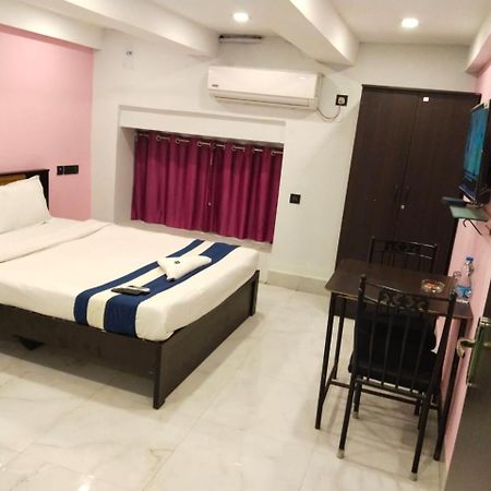 Hotel Ucs Calcutta Extérieur photo