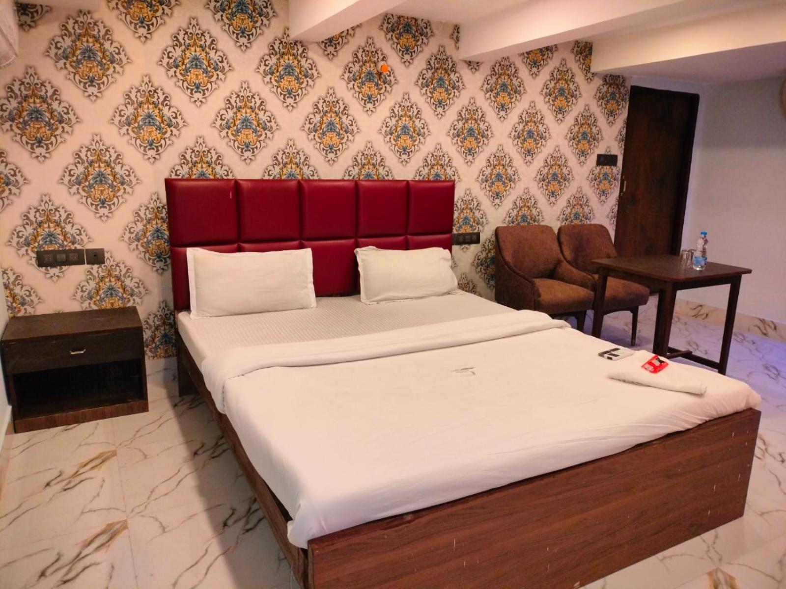 Hotel Ucs Calcutta Extérieur photo